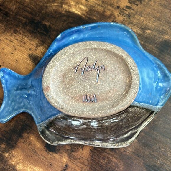 Nedza USA Studio Art Pottery Dish Fish Bowl 
Signed - Picture 5 of 7